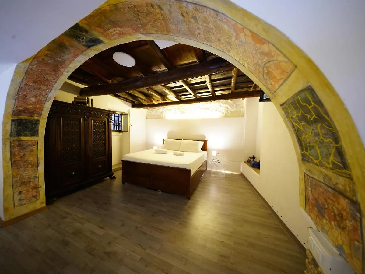 Tre Colonne Apartment Rome