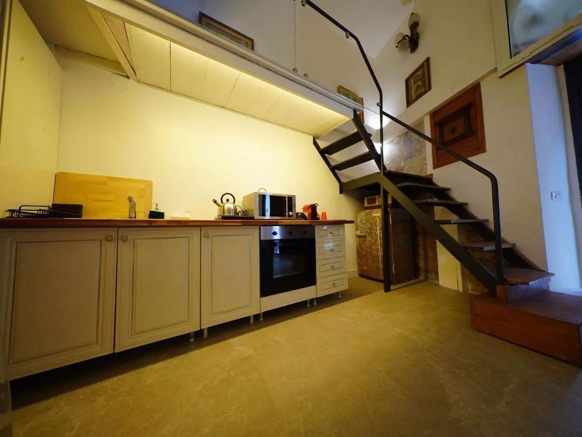 Tre Colonne Apartment Rome Italy